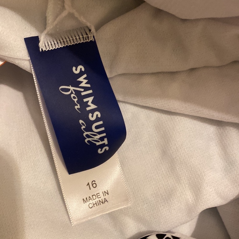 Swimsuits For All Black and White One-Piece. Size 16. New - Picture 5 of 8